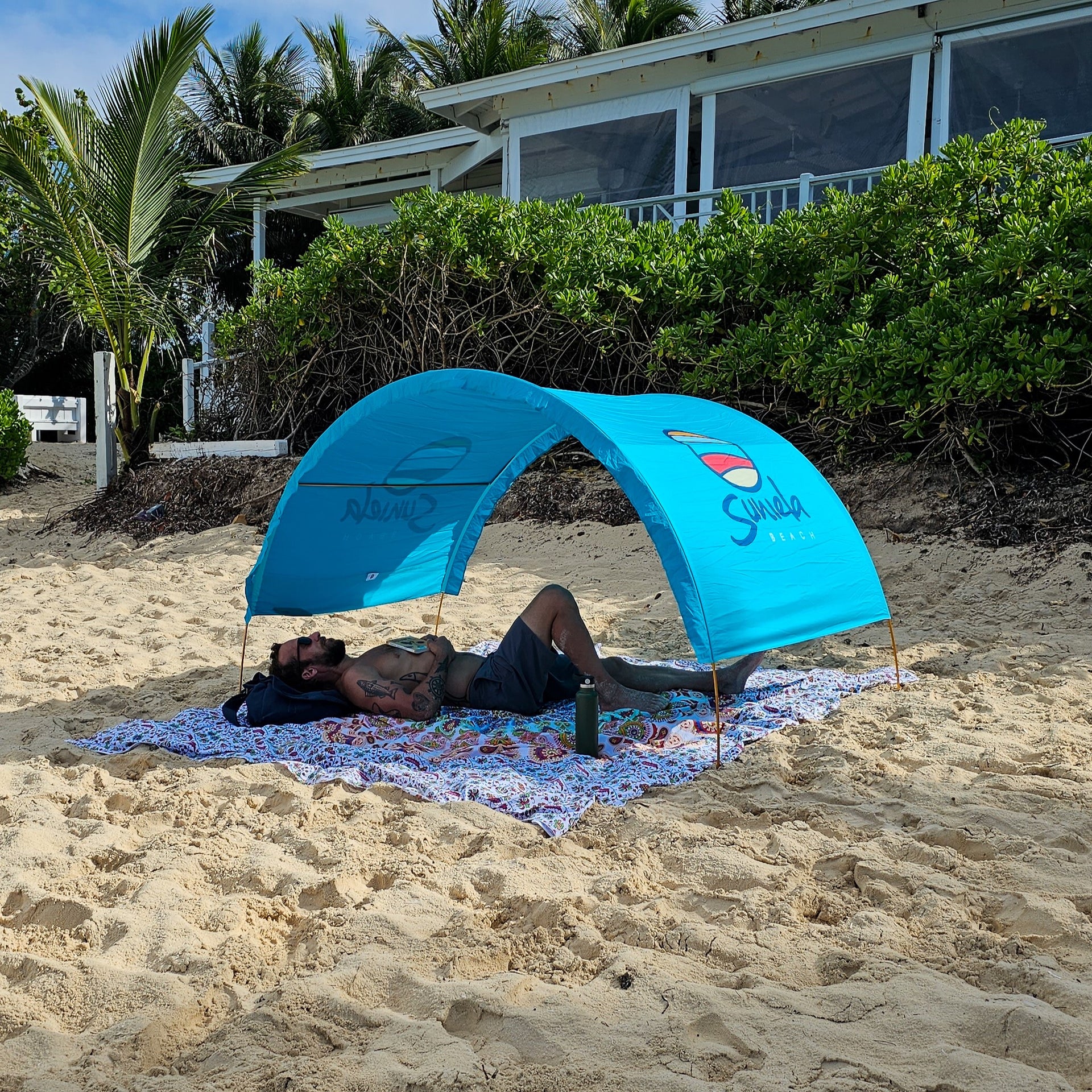 sombrilla-sorteo-holamama3  Beach shade, Beach tent, French stripes
