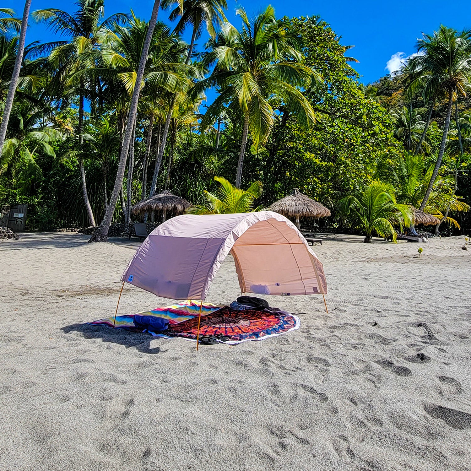 Best beach tent with easy set-up that won't blow away_colourSand